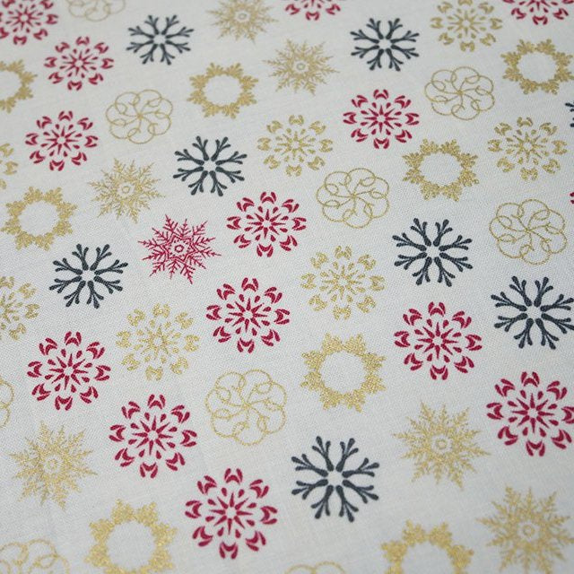 Weihnachts-Metallic-Schablone mit Schneeflocken, 100 % Baumwollstoff, halbmeterweise | 140 cm breit