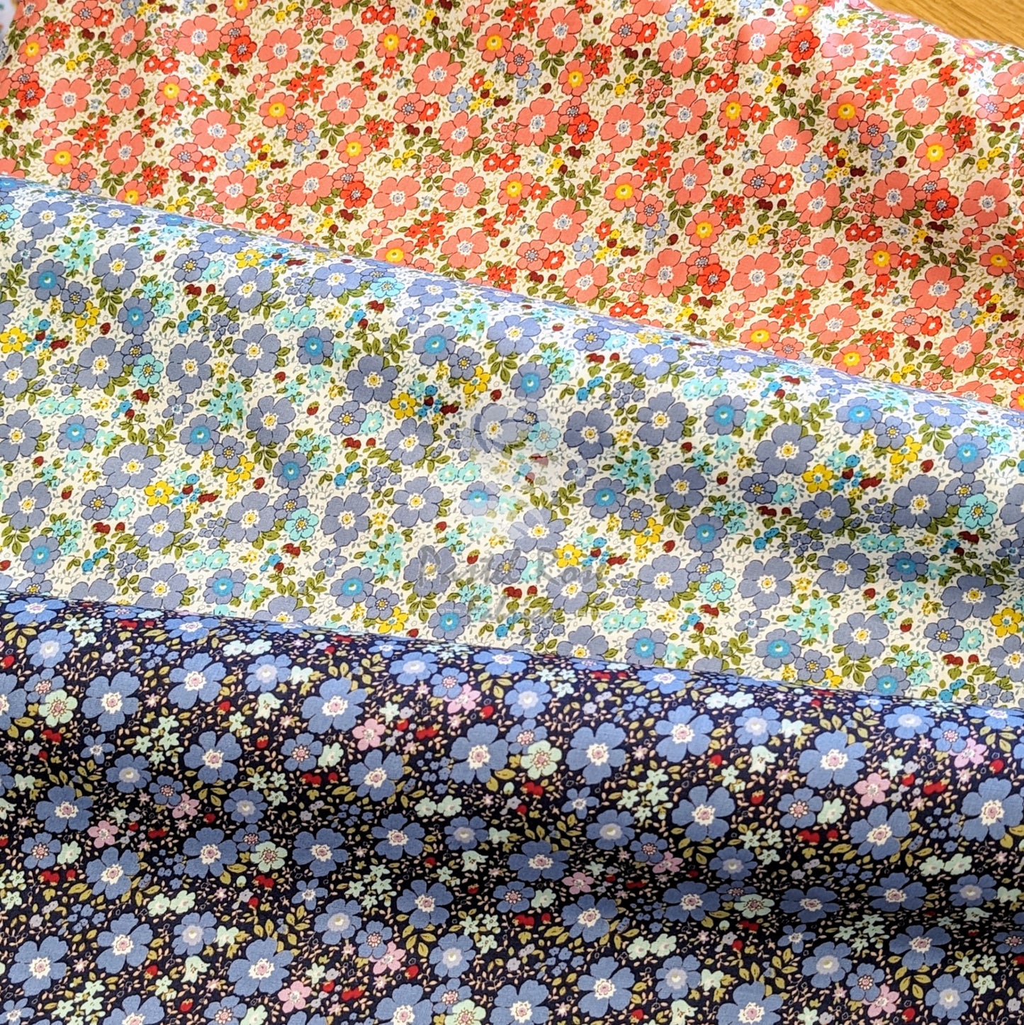 Blossom Floral 100 % Baumwoll-Popeline-Stoff pro halben Meter | 112 cm breit