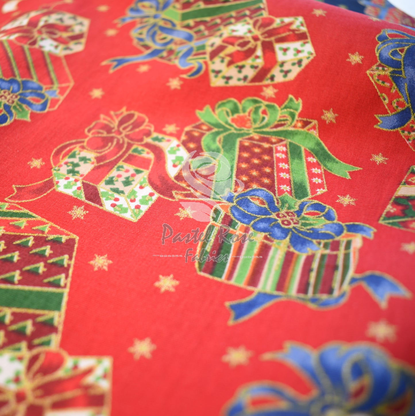 Metallic Christmas Presents 100% cotton fabric by half metre | 140cm wide