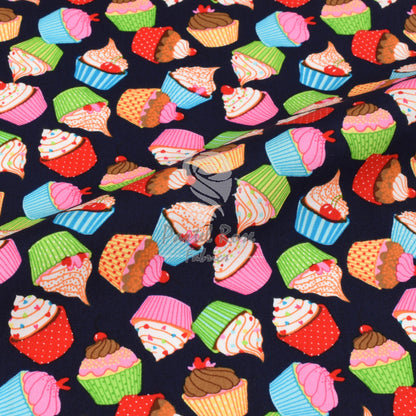 Cupcakes 100 % Baumwollstoff pro halben Meter | 112 cm breit