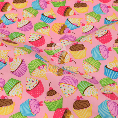 Cupcakes 100 % Baumwollstoff pro halben Meter | 112 cm breit