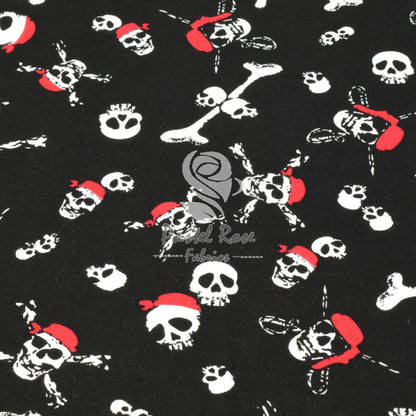 Stoff mit Piratenschädel, 100 % Baumwolle, halber Meter | 147 cm breit